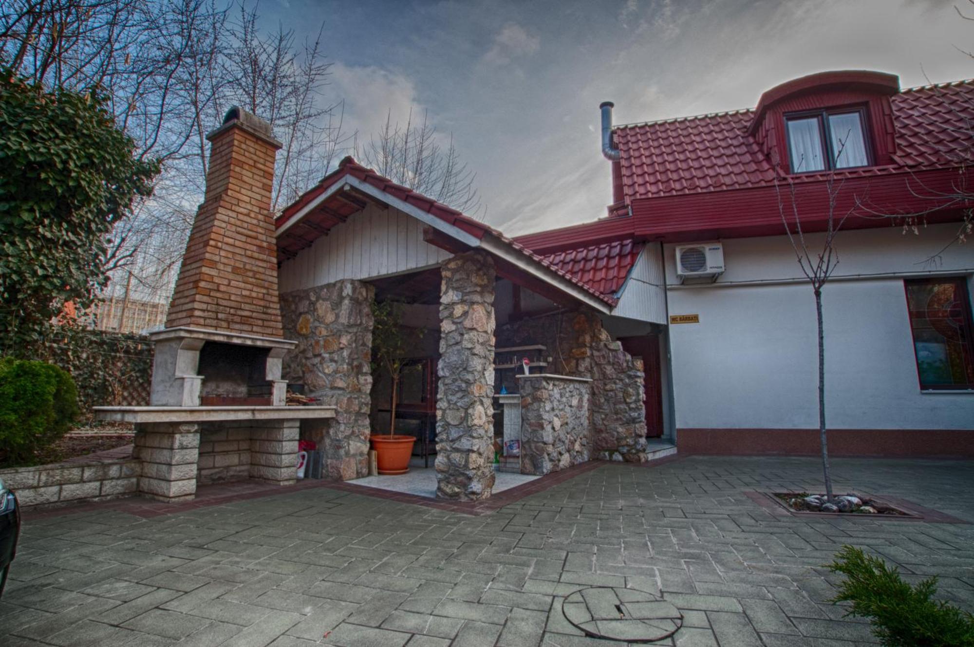 Hotel Melody Oradea Exteriör bild